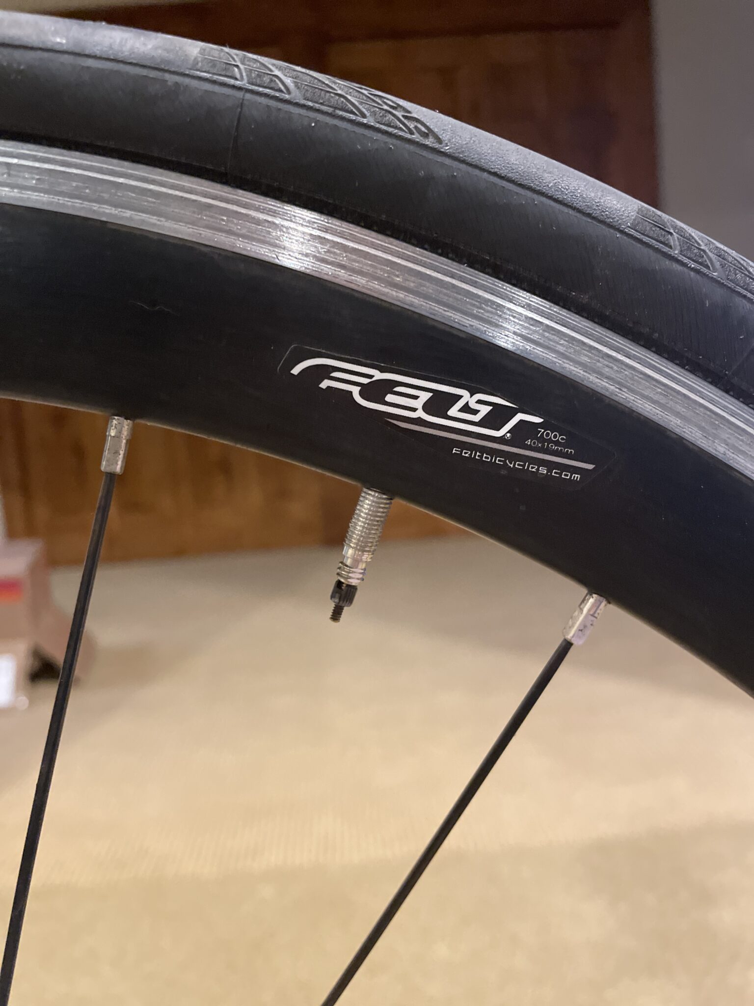 Schrader Valves vs. Presta Valves Complete Tri